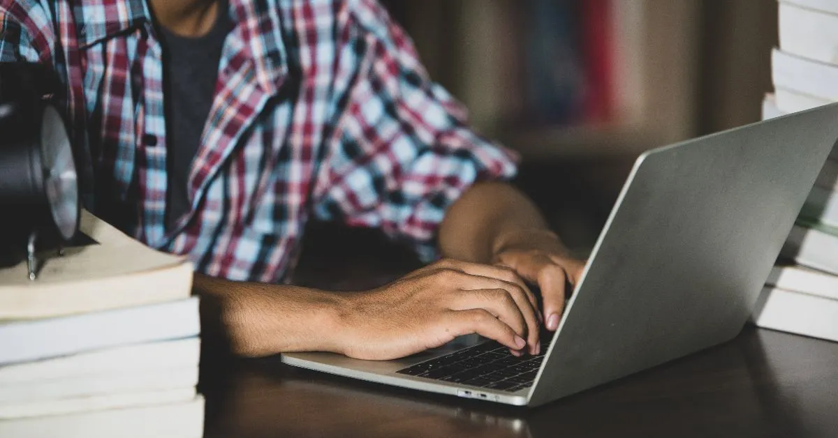 Ainda de acordo com a pasta, outros cursos de ensino superior como licenciaturas e demais graduações da área da saúde podem ser ofertadas nas modalidades presencial ou semipresencial.