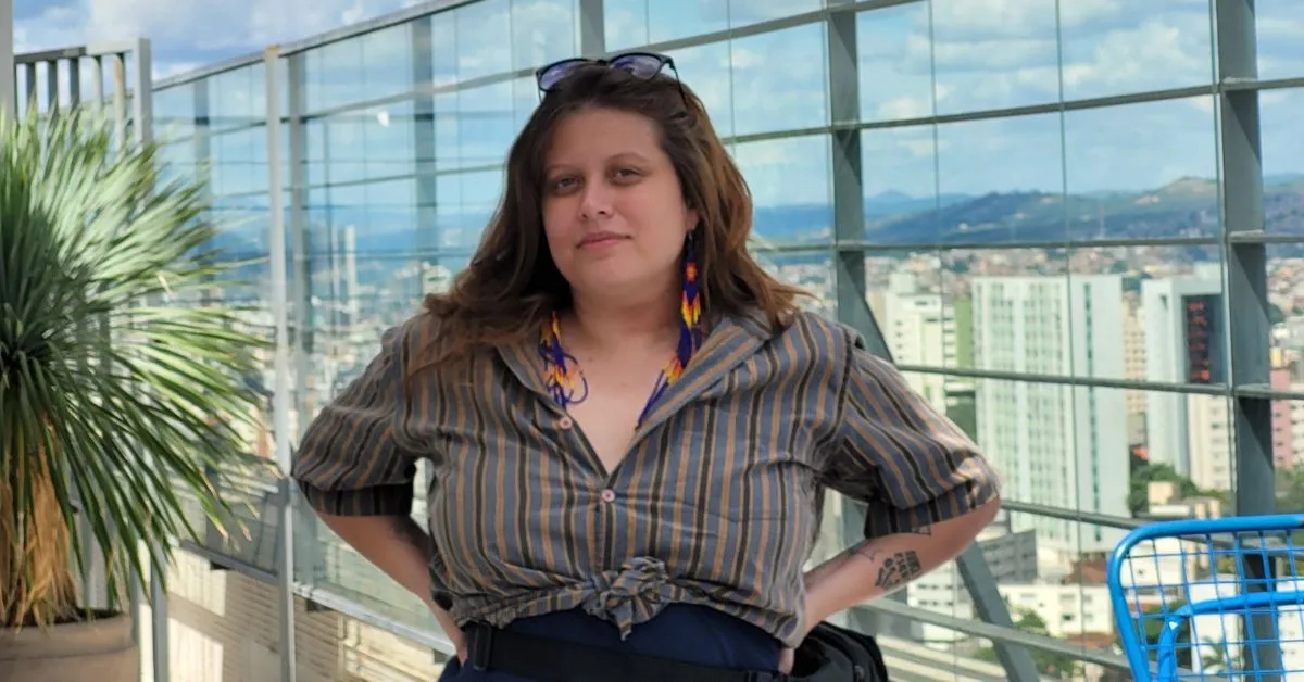 Rebeca B. Dias, autora de "Escrever a correnteza e ver onde dá"