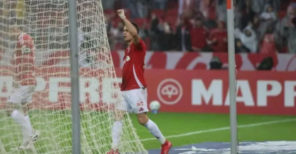De virada, Colorado vence por 2 a 1 no Beira-Rio