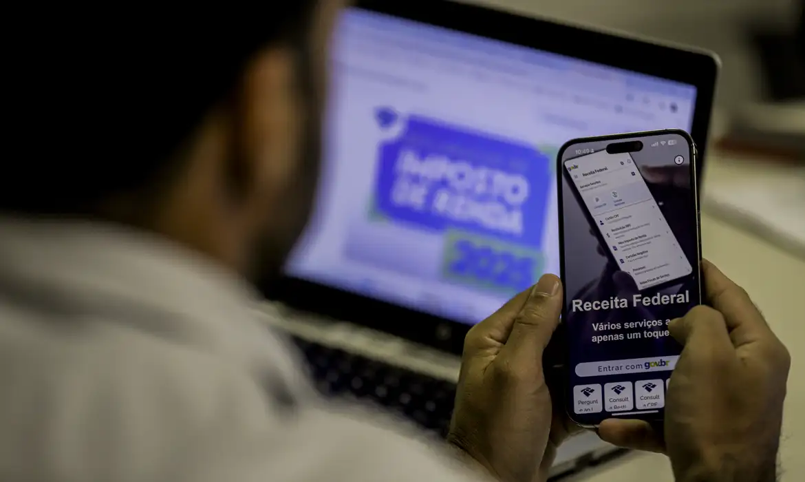 Imagem ilustrativa da notícia: IR: veja calendário, fila de prioridades e correção da restituição