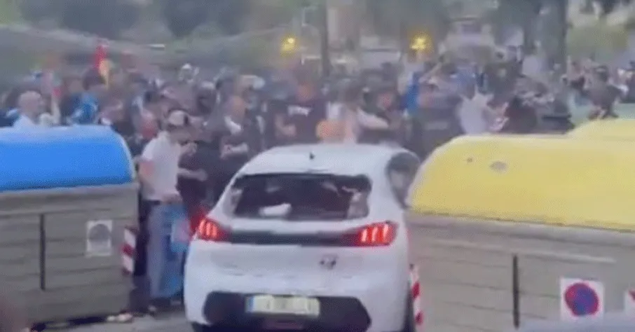 Polícia espanhola investiga atropelamento ocorrido antes do clássico catalão Espanyol x Barcelona.