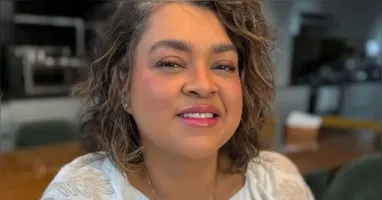 Atualmente, a cantora segue sob monitoramento médico contínuo