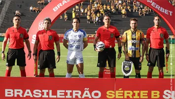 Atacante Nicolas teve gol creditado pelo árbitro do jogo