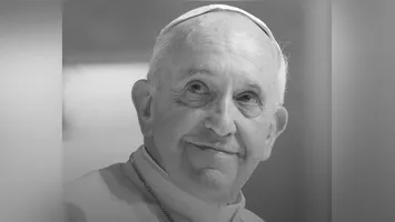 A cerimônia de fechamento de caixão será realizada às 20h no horário local (15h, no horário de Brasília).