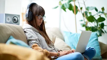 O levantamento ouviu mil brasileiros conectados de todas as regiões e classes sociais.