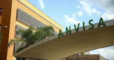 Anvisa alerta sobre reações adversas a determinados produtos.
