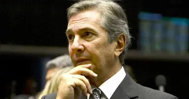 Collor foi condenação há 8 anos e 10 meses de prisão por envolvimento em corrupção.
