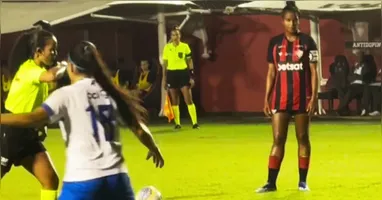 O Placar ficou em 2x1 para o Vitória.