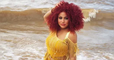 Composta a partir de um sentimento de amor profundo entre pessoas diferentes, “Me Desmonta” marca um ponto de virada na discografia de Gaya.