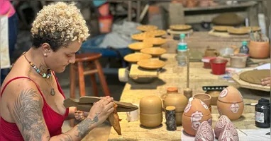 A atividade é uma iniciativa do coletivo CHIBÉ, que atua com projetos de valorização cultural e territorial na região.