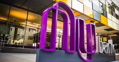 Boato sobre fim do Nubank se espalha nas redes sociais, mas fintech segue operando normalmente.