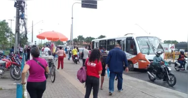 Moradores da RMB tiveram a rotina alterada na manhã desta quarta-feira (23), quando uma paralisação dos rodoviários provocou caos no início do dia.