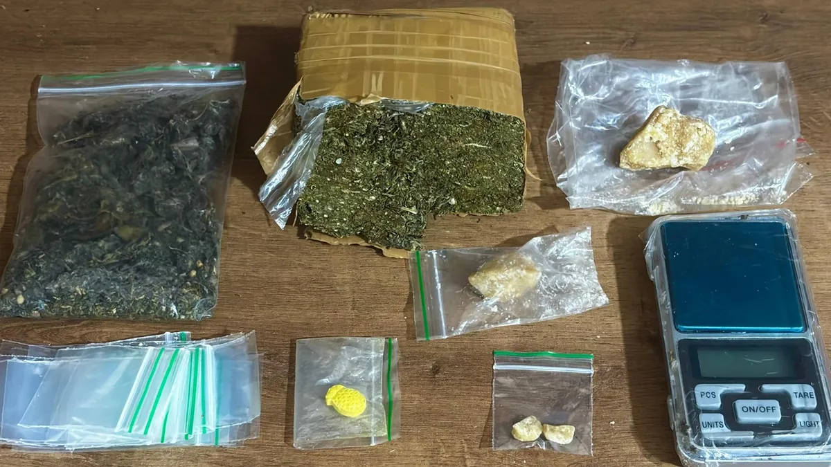 Imagem ilustrativa da notícia PM apreende drogas e detém mulher por tráfico no Pará