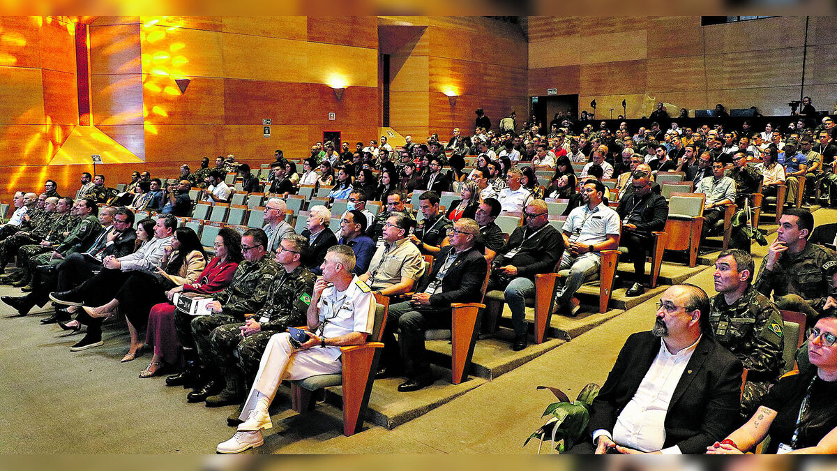 Seminário debate desafios de segurança e defesa na Amazônica