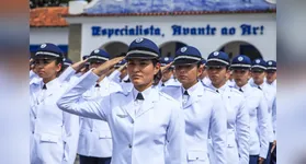 Mulheres que atuam como militares na Aeronáutica.