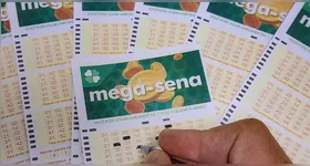 A aposta mínima, de 6 números, custa R$ 5,00.