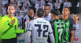 Jogo teve polêmica