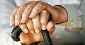 Idosos e pessoas com deficiência tem direito ao benefício
