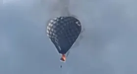 Balão em chamas no México