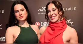 Claudia Raia e a filha Sofia