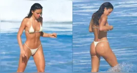 Bruna Marquezine se refresca na praia em São Conrado Rio de Janeiro