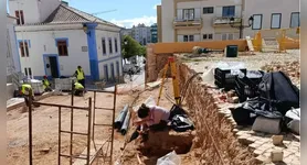 Descobertas arqueológicas durante restauração de igreja em Portugal