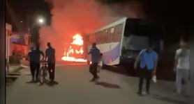 Ônibus são incendiados, em Águas Lindas