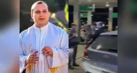 O religioso apresentava sinais evidentes de embriaguez, quebrou garrafas, ameaçou e ofendeu funcionários