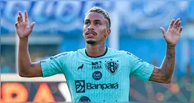 Jogador estava em Portugal