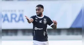Lateral ganhou chance como titular após lesão de Alan Rodríguez