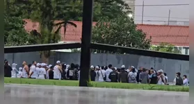Torcedores do Santos invadiram o CT para protestar pelos péssimos resultados do time