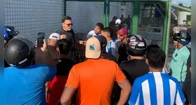 Principal torcida organizada do clube divulgou imagens do protesto e uma nota, dizendo que "a obrigação do Paysandu é voltar para Belém com os três pontos"