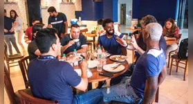 Caio Vinicius e Jaderson almoçam com sócios torcedores do Remo