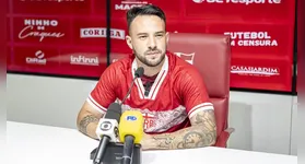 Meia Giovanni comentou sobre polêmica saída no Paysandu