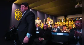 Presidente da CBF Ednaldo Rodrigues ao lado dos presidentes de federações