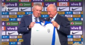 Técnico do penta, Luis Felipe Scolari entrega jaqueta que foi usada por Zagallo para Carlo Ancelotti