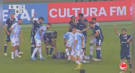Momento em que Jaderson cai desacordado no Mangueirão