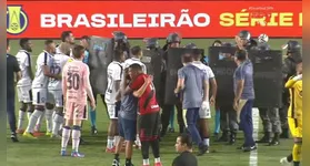No jogo contra o Atlético-GO, o Remo reclamou bastante da arbitragem