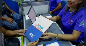 A iniciativa visa promover inclusão social, mobilidade e autonomia para essas mães em todas as regiões do estado.