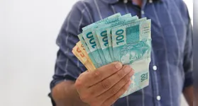 A consulta inicial permitirá apenas saber se houve desconto.