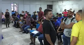 Para se candidatar, o interessado deve comparecer pessoalmente ao posto de atendimento.