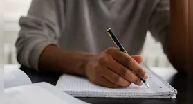 Alguns prazos de inscrição estão próximos do encerramento, o que exige atenção dos candidatos interessados em garantir uma das vagas disponíveis.