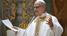 Na primeira missa do Papa Leão XIV, mensagens sobre fé, ateísmo prático e a missão da Igreja são destacadas.