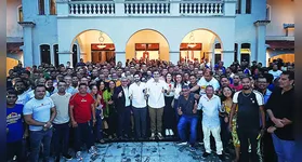 Governador Helder Barbalho e o prefeito Igor Normando participaram da entrega do documento