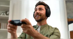 Entre tiros e tretas online, muitos jogadores estão descobrindo que a verdadeira diversão pode estar no silêncio de uma boa campanha solo.
