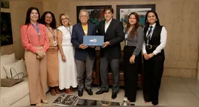 Sebastião Campos foi recebido pelo presidente do Grupo RBA, Camilo Centeno e por membros da diretoria.