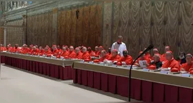 Cardeis não chegam ao consenso na escolha do sucessor de papa Francisco.