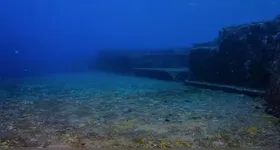 Pirâmide submersa do Japão pode ser a mais antiga construção humana.