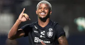 O atleta azulino permanece internado na Unidade de Terapia Intensiva (UTI) do Hospital Porto Dias, em Belém, mas já demonstra sinais significativos de recuperação.