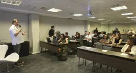 O jornalista Leandro Mazzini foi responsável pela abertura do seminário.